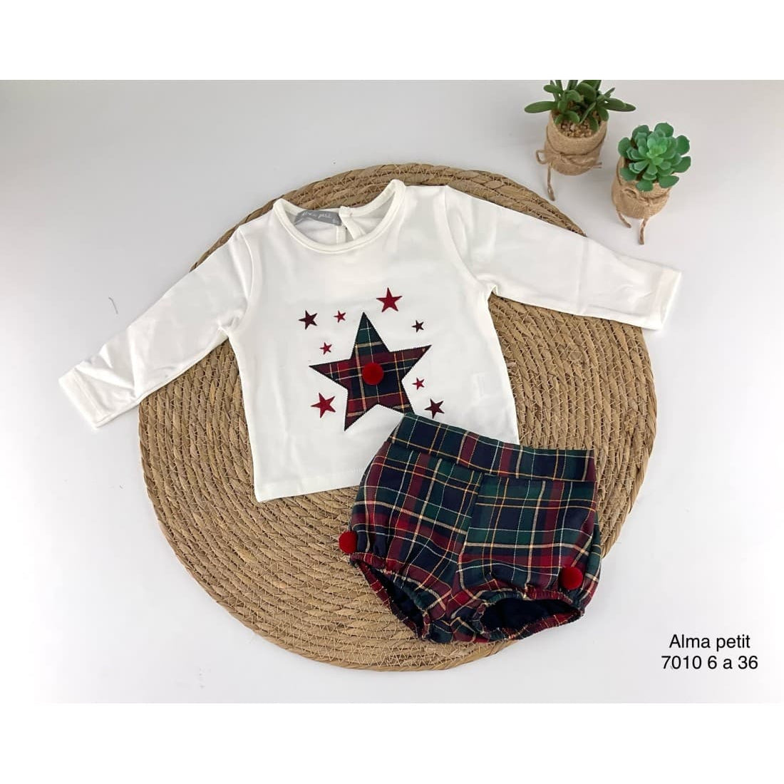 Alma Petit 522107010 Ensemble bébé garçon Star T-shirt blanc et short tartan