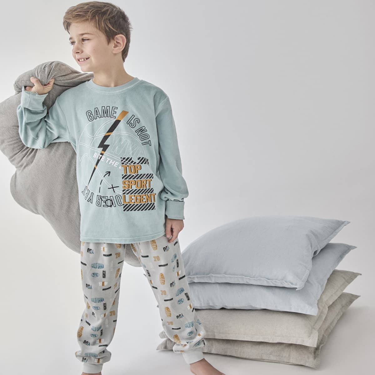 Pyjama polaire pour garçon, Tobogán 25208104, sweat-shirt vert et pantalon imprimé