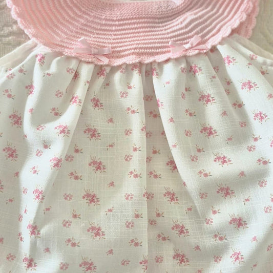 Vestido para bebé Pelottas modelo 26V1314 en tono maquillaje con cuello de punto