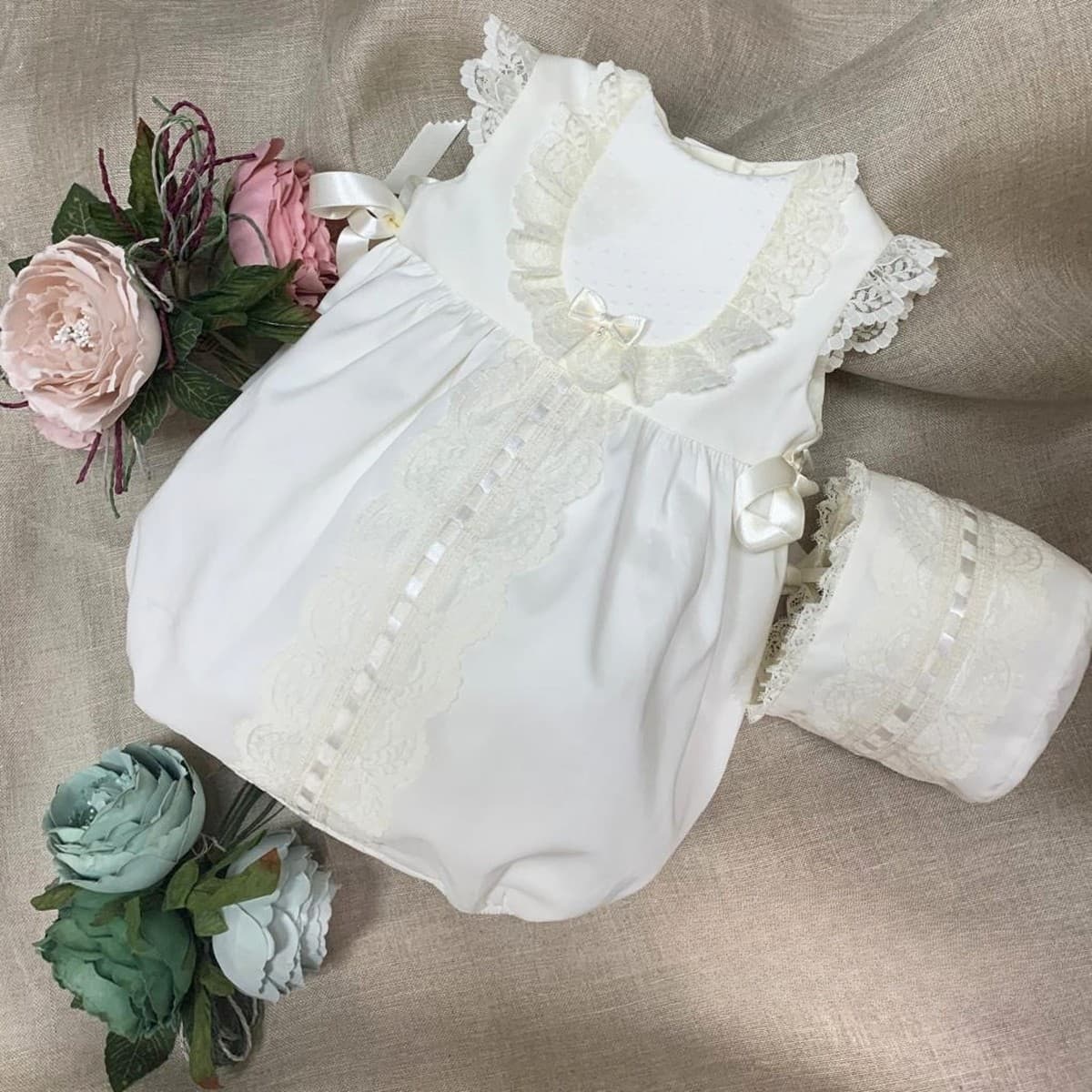 Rana de Bautizo en Boal Orgánico con Cuello Babero – Lilus 32524/23524