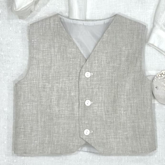 Colete Infantil em Linho para Cerimónia – Lilus Tom Areia 23220 / 36220