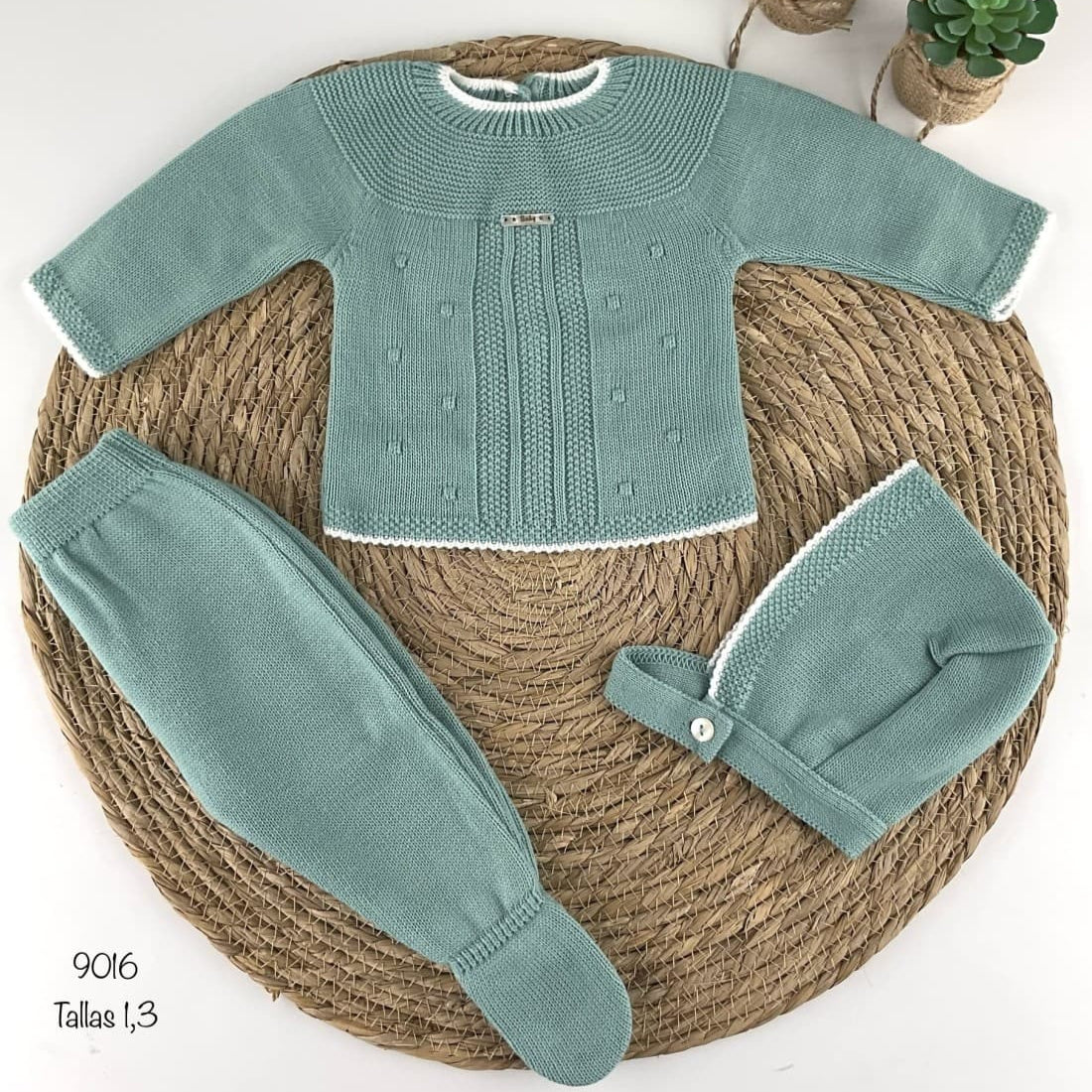Premier ensemble en laine pour bébé 9016 Pelottas Green