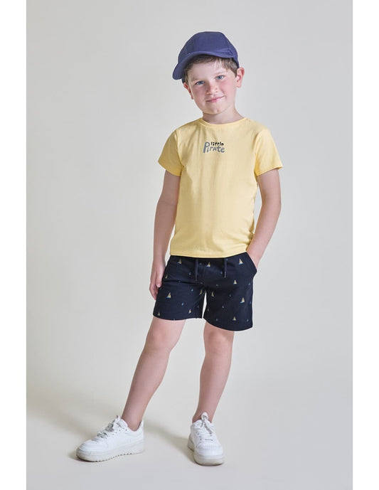 Conjunto infantil de niño STREET MONKEY con camiseta amarilla y bermuda azul marino 622064064