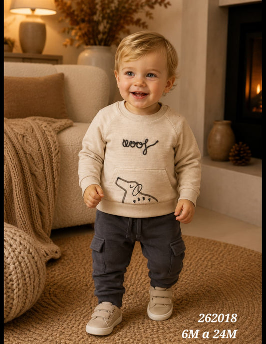 Conjunto de bebé niño de dos piezas con sudadera beige de perrito y pantalón cargo gris oscuro Babybol Referencia 622162018