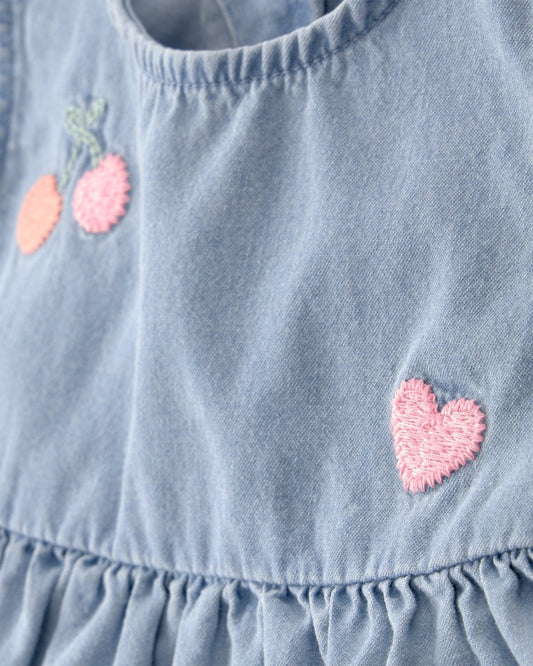 Conjunto tres piezas de algodón con blusa chambray, body y pantalón corto con diseño cerezas