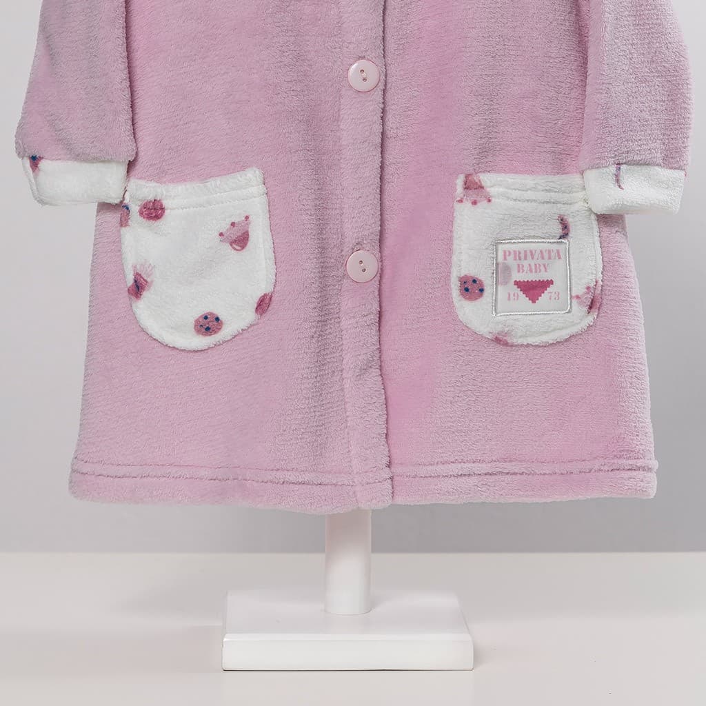 Bata Bebé Coralina Abotonada con Bolsillos Privata PV25067
