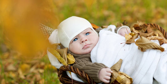 Guía de tejidos y tallas para otoño‑invierno en bebés (explicada fácil)