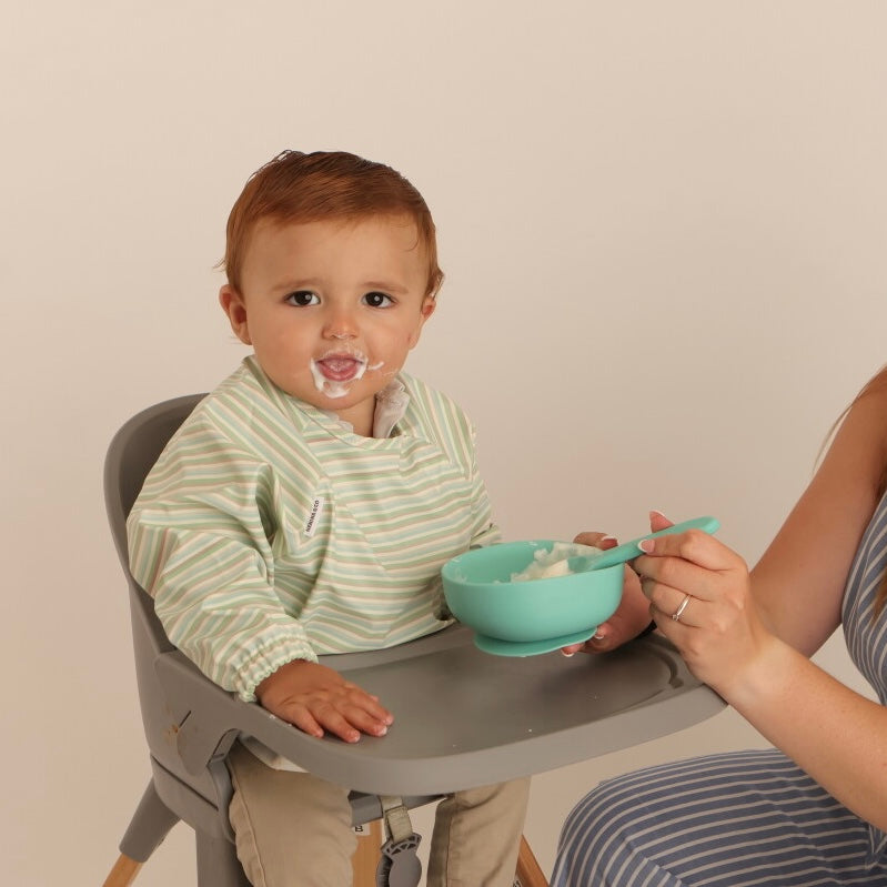 Babero con manga impermeable   Horizontal Stripes + Babero corto Nenina & Co