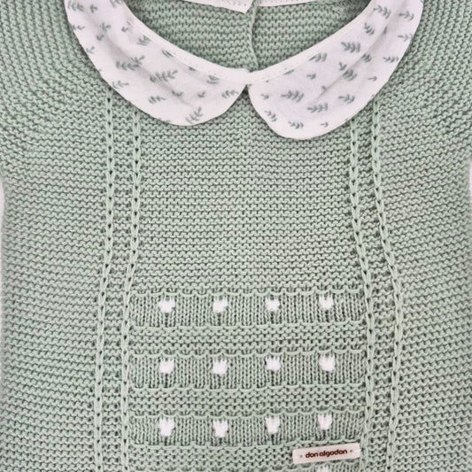 Conjunto de primera puesta de tres piezas en punto bobo verde agua con cuello bebé bordado don algodón Referencia DAB-150300G - Fabricado en España