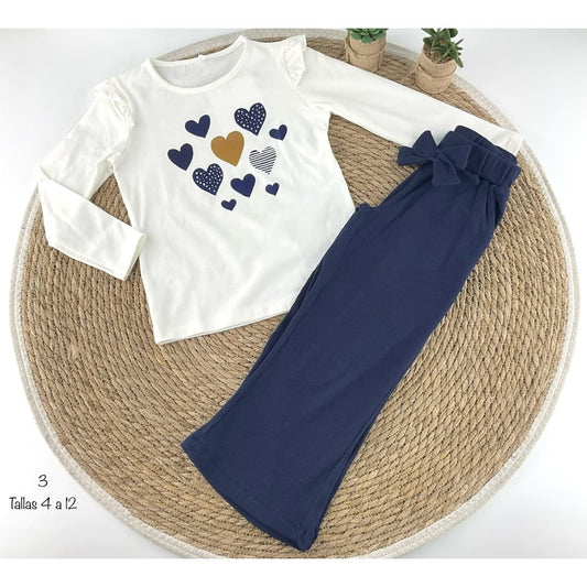 Conjunto niña Cala Kids corazones con camiseta y pantalón azul 3