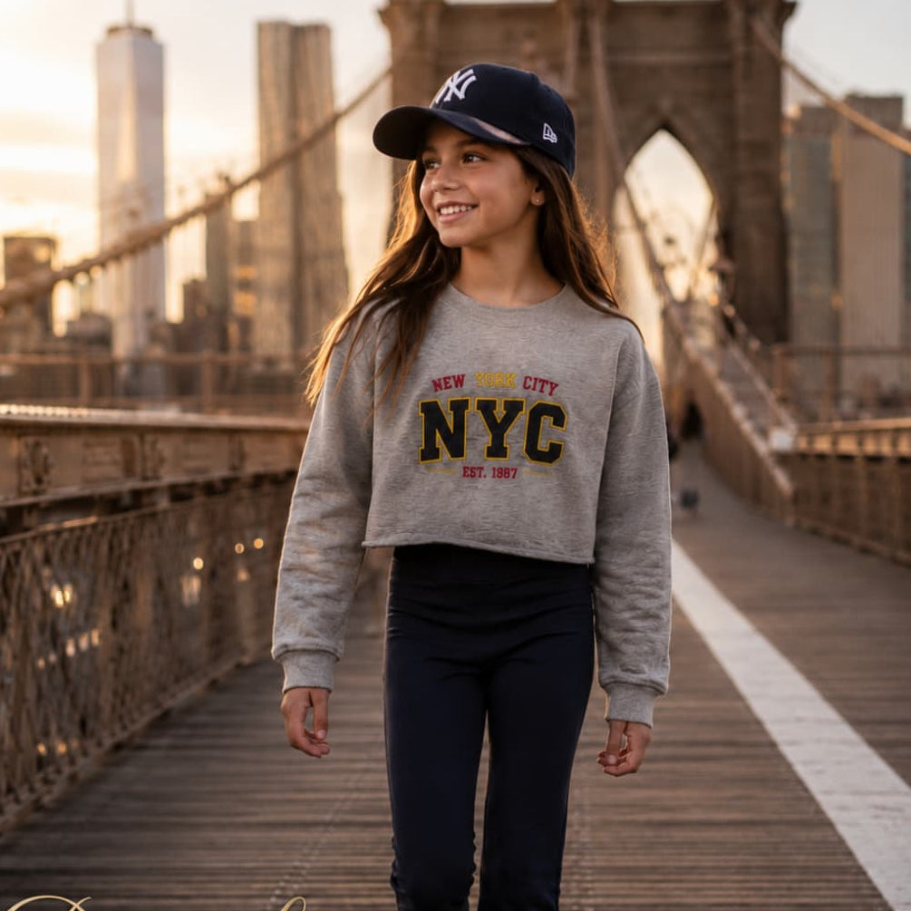 Conjunto niña con sudadera cropped y leggings acampanados | Diverchic 622104004