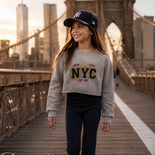 Conjunto niña con sudadera cropped y leggings acampanados | Diverchic 622104004
