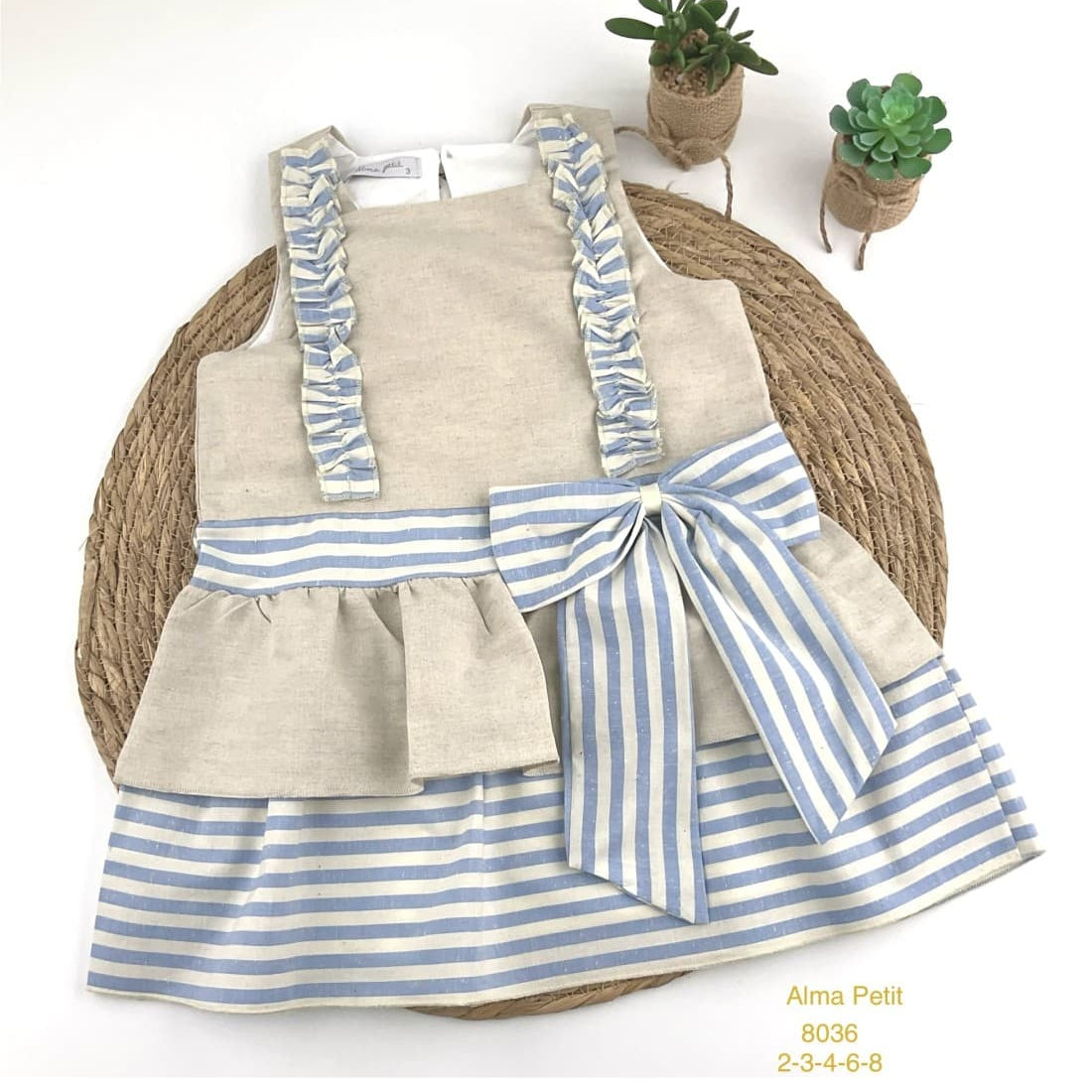 Vestido niña de lino beige con rayas celeste y lazada Alma Petit 522008036