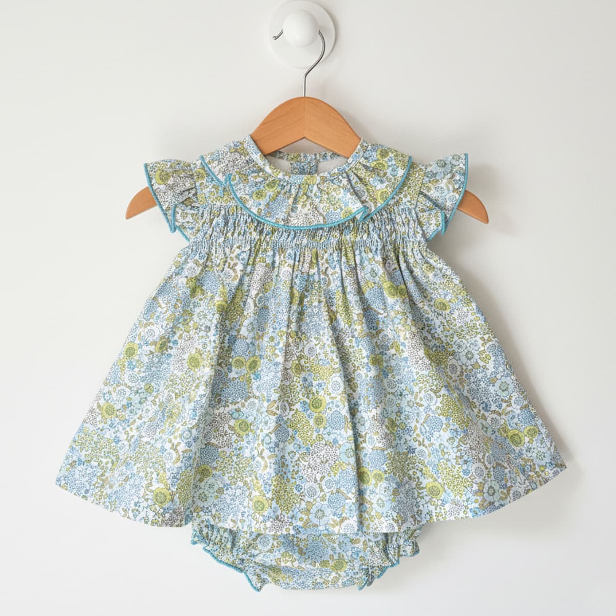 Jesusito verde bebé con estampado floral Baby Ferr 26141 (3 a 36 meses)