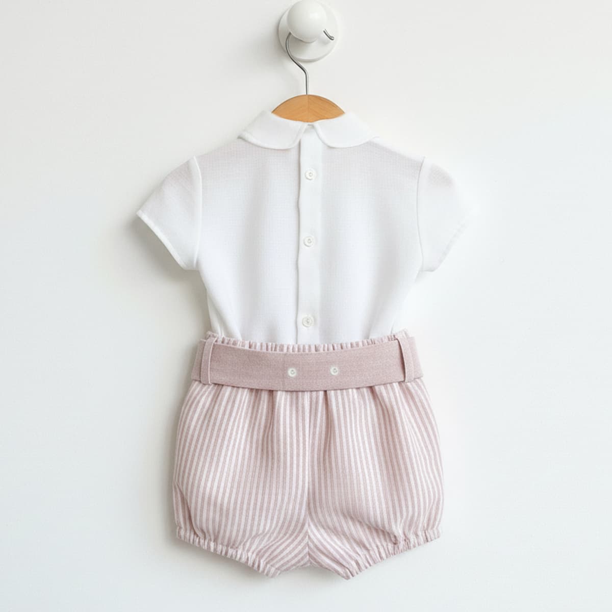 Conjunto bebé beige camisa con pajarita y pantalón Baby-Ferr 26318