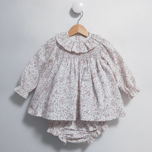 Conjunto jesusito de bebé niña con braga cubrepañal estampado floral Modelo 26403 Colección Floral - Fabricado en España