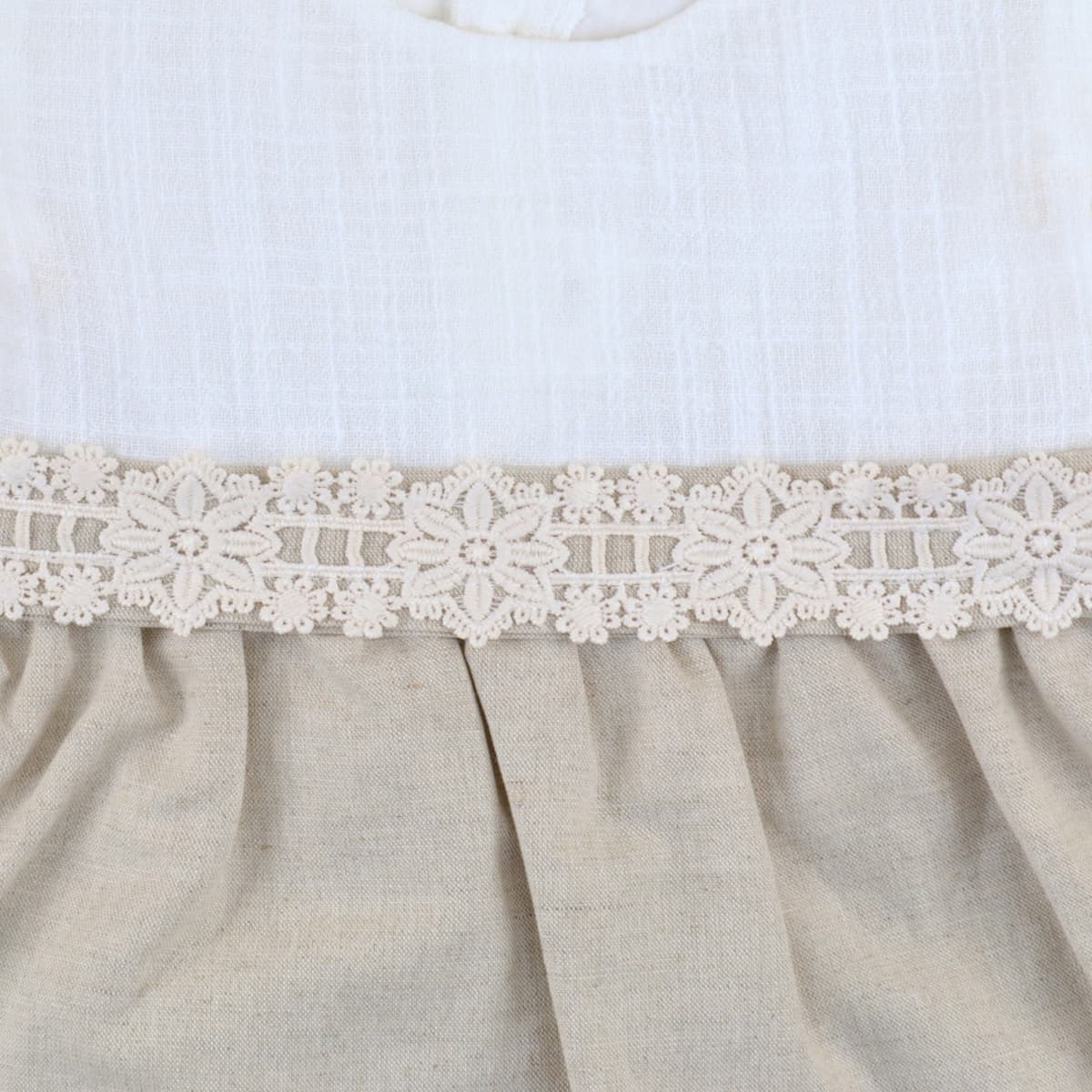 Vestido bebé niña color camel con encaje Baby Ferr 26519 Hecho en España