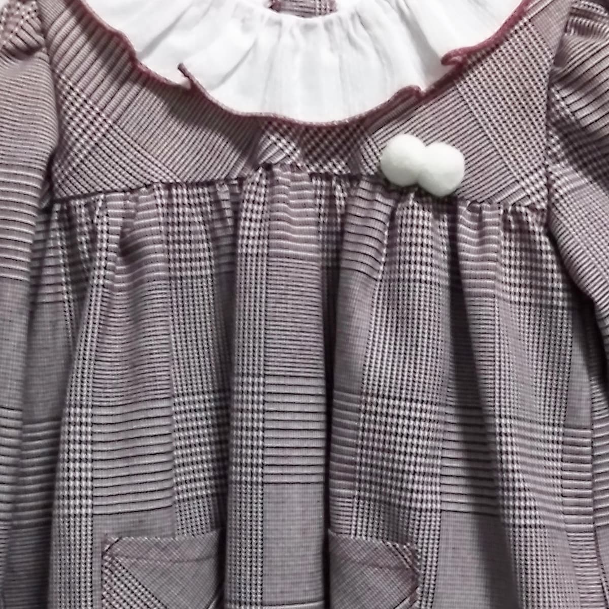 Vestido de niña de manga larga en cuadro Gales con cuello volante Baby Ferr Colección Gales Referencia 26652 - Fabricado en España