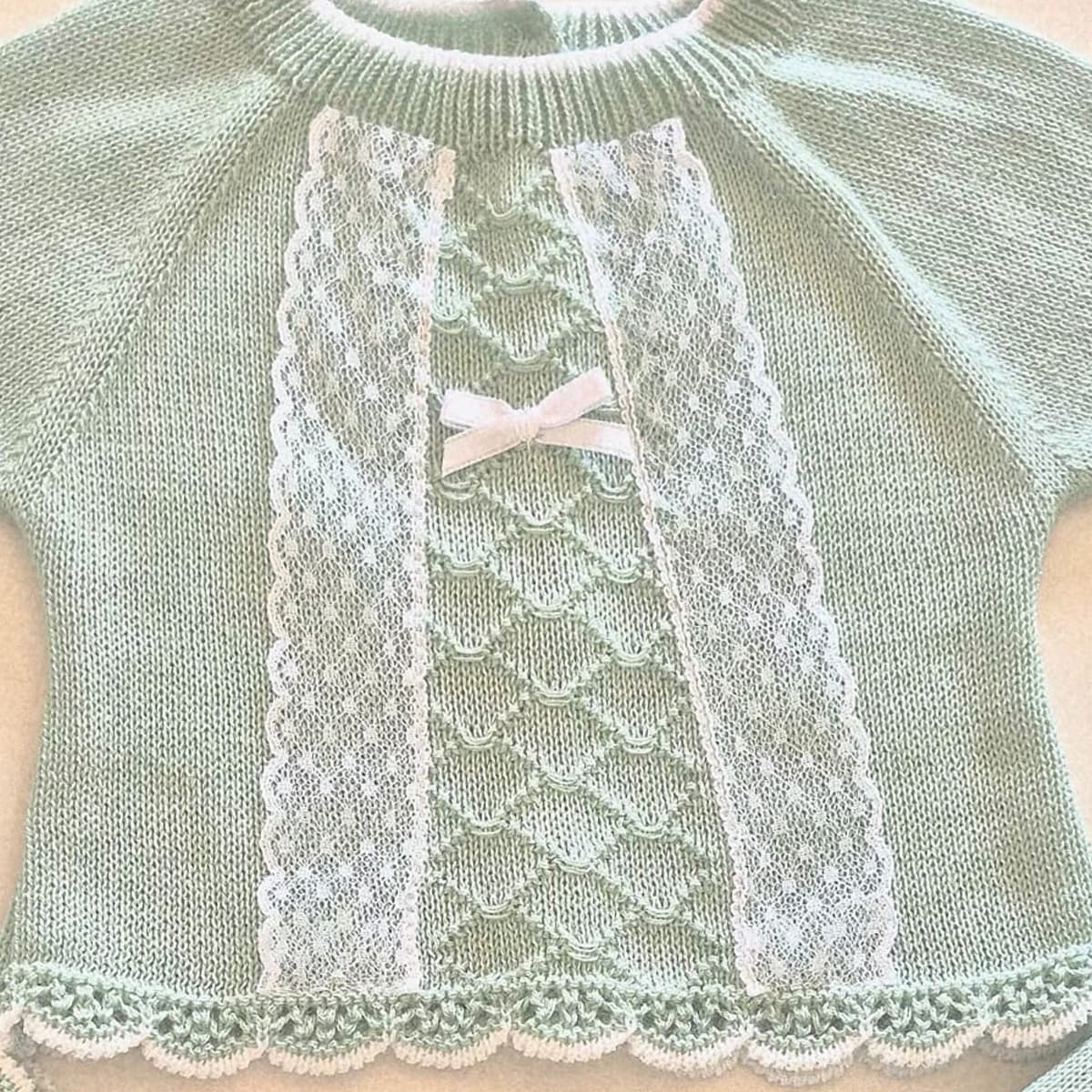 Primeiro conjunto de bebé em pérola 8005 Pelottas Celeste