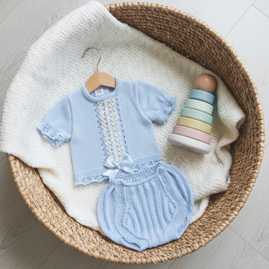 Conjunto bebé punto perlé celeste con cubrepañal LA CASITA DE PEPITO 3414C – Clásico, suave y perfecto para primera puesta 💙