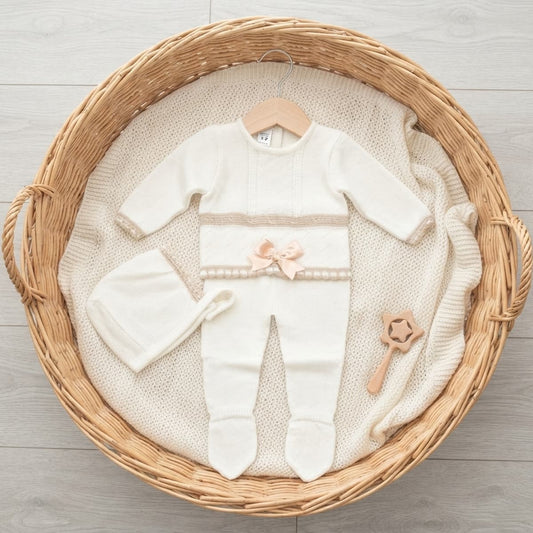 Conjunto de punto crudo de tres piezas con polaina y capota La Casita de Pepito (Ref. 3516)