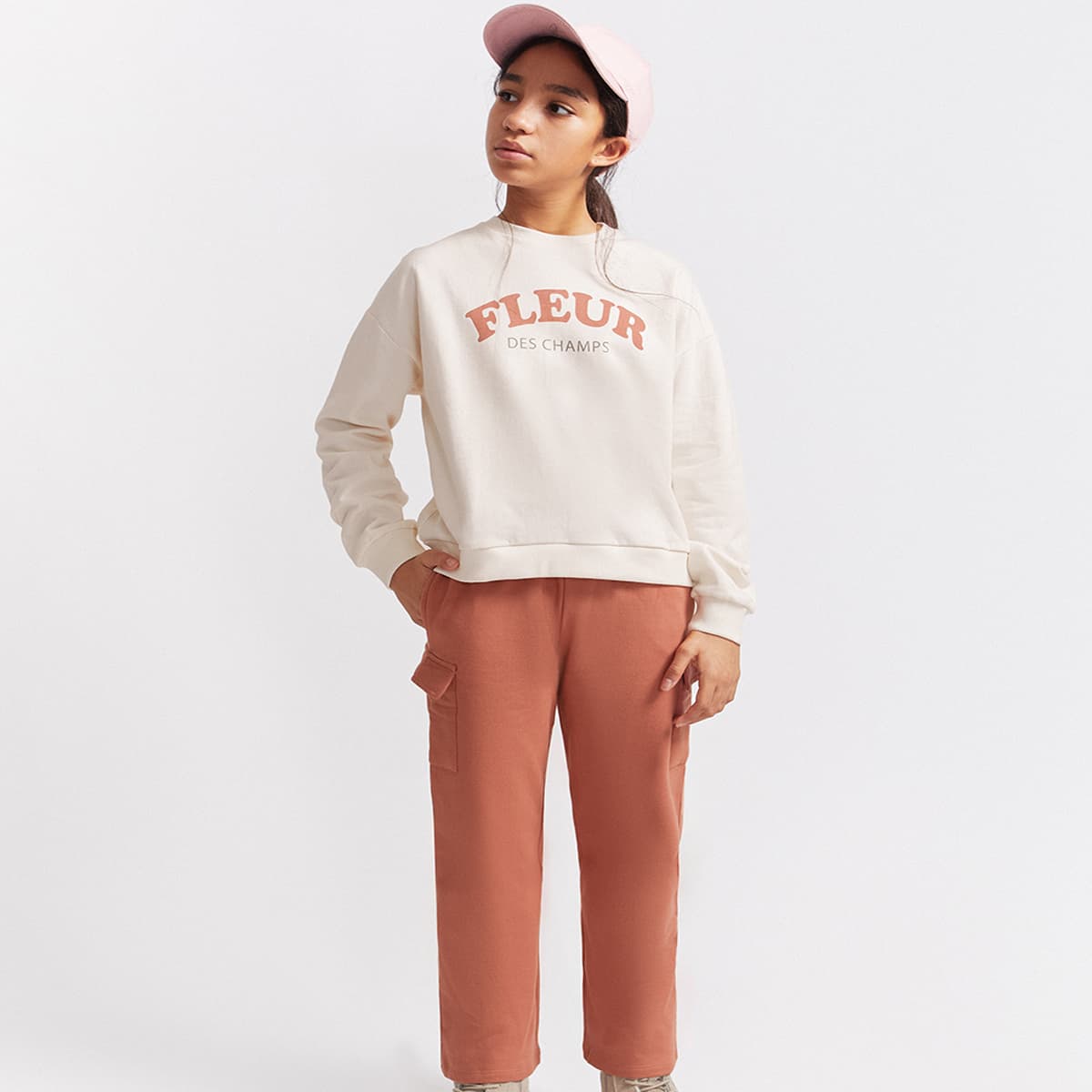 Ensemble de survêtement pour fille avec sweat « Fleur des Champs » et pantalon cargo Street Monkey 356053 (8 à 12 ans) 