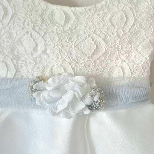 Robe de cérémonie écrue/bleue avec fleur amovible – Lilus 36162 