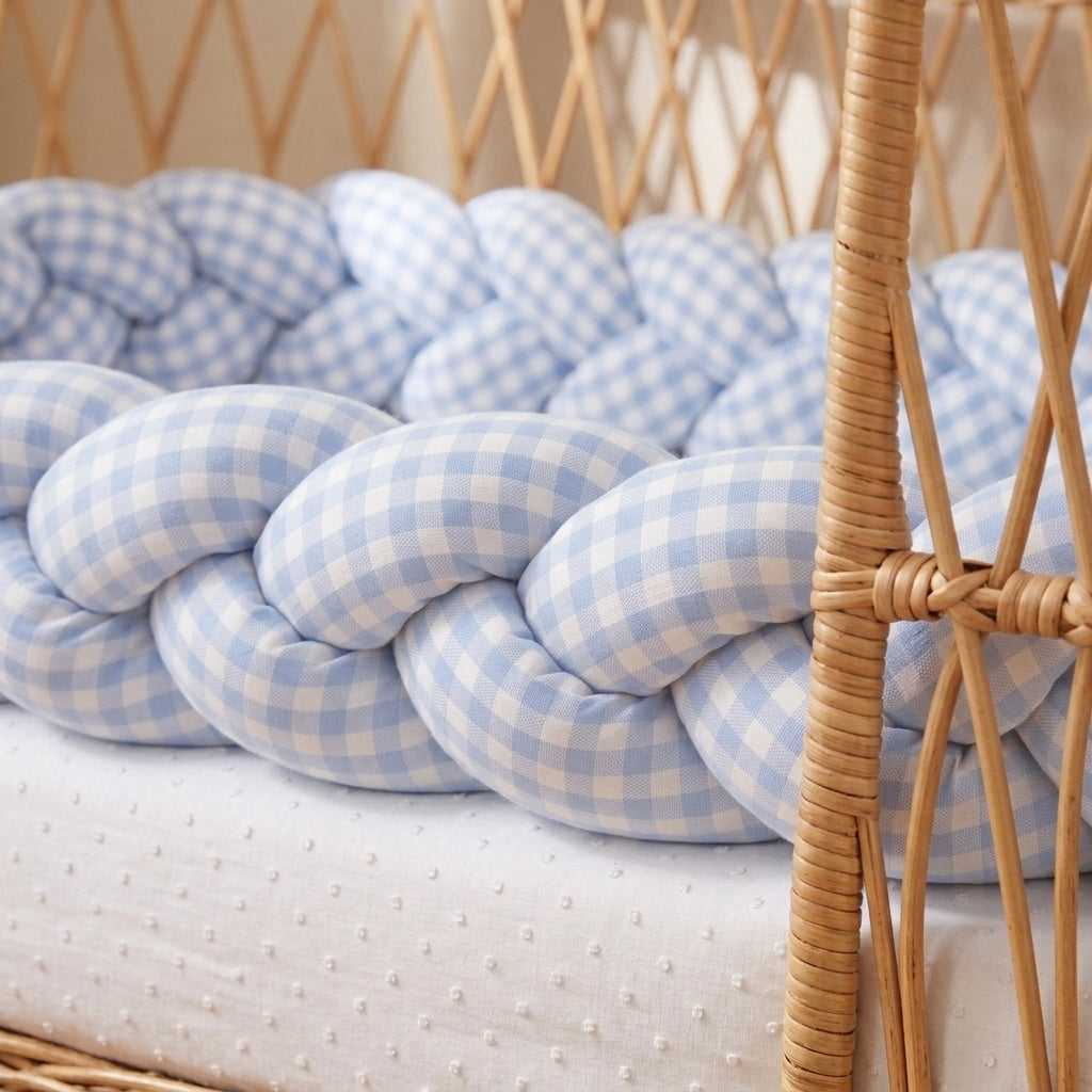 Trenza Protectora  Cuadro Grande CELESTE Cuna y Cama 200cm en Algodón | Sueños de Cigüeña