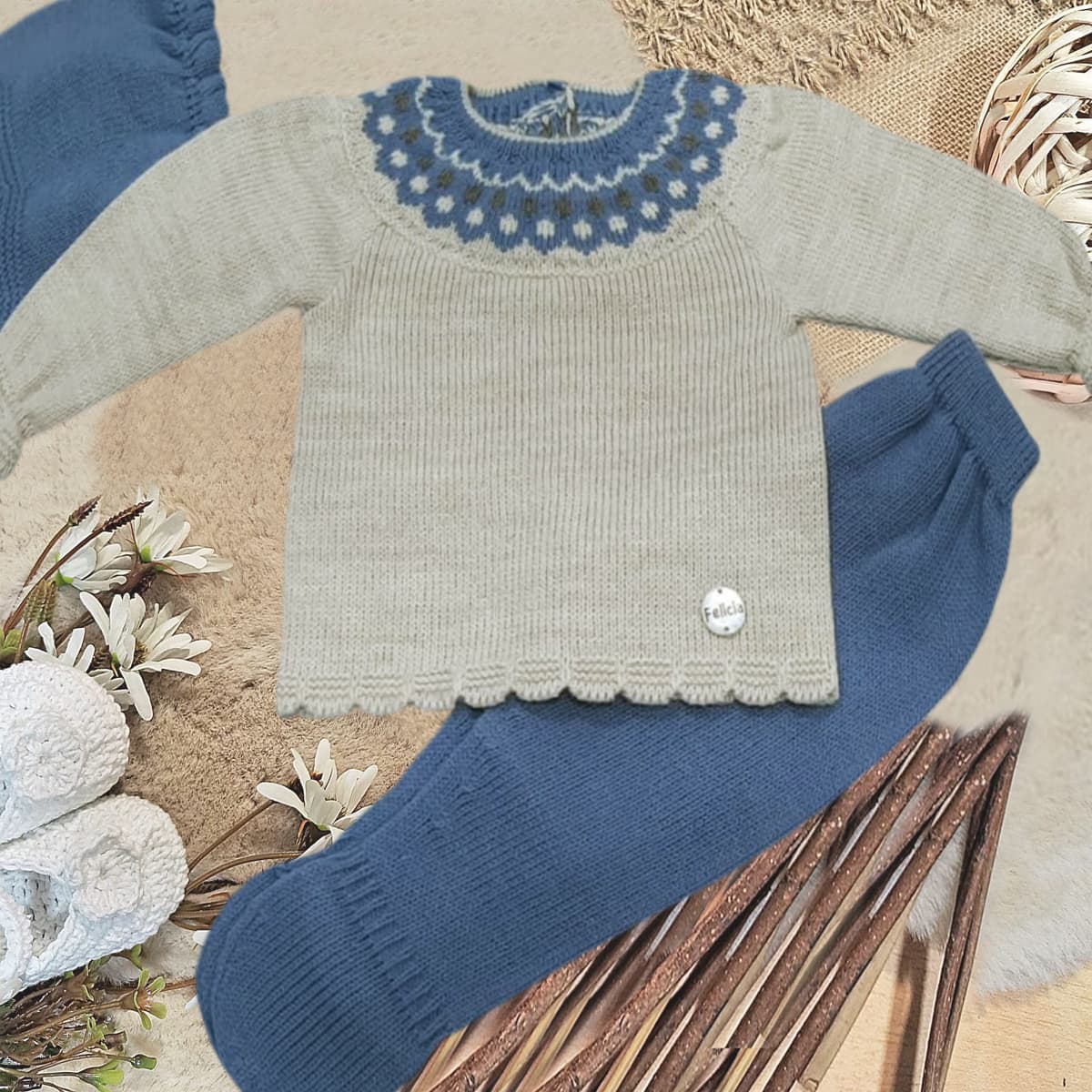 Conjunto Felicia 9705 Baby Wool – Cru com Azul Meia-Noite Desvanecido (0 a 6 meses) 