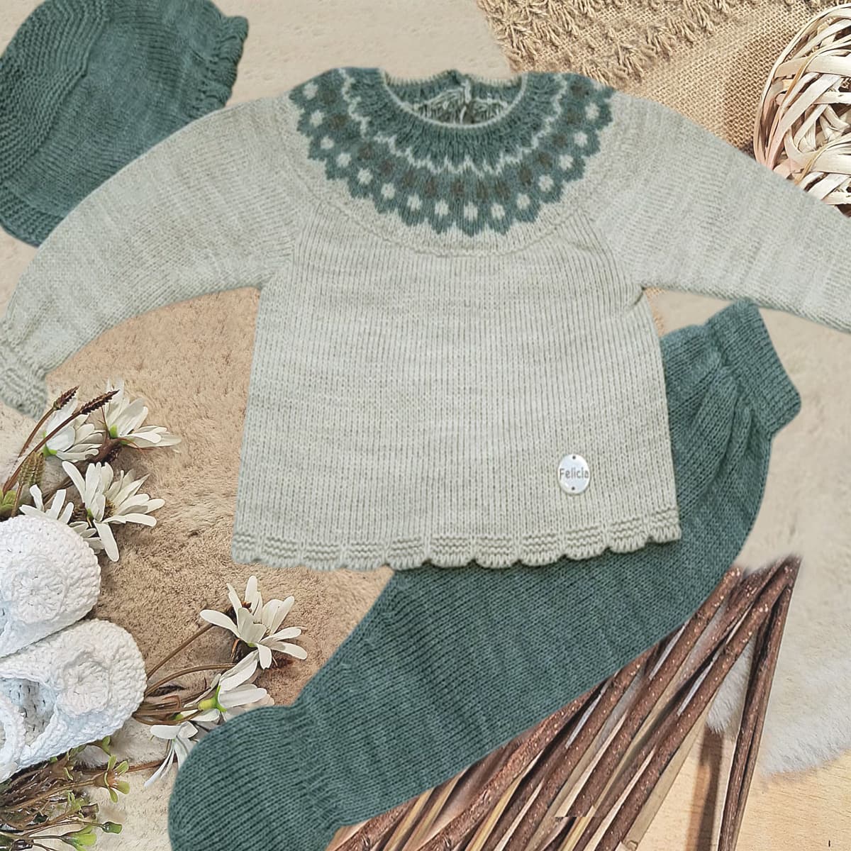 Conjunto de lã para bebé Felicia 9705 – Vanishing Ecru e Verde (0 a 6 meses)