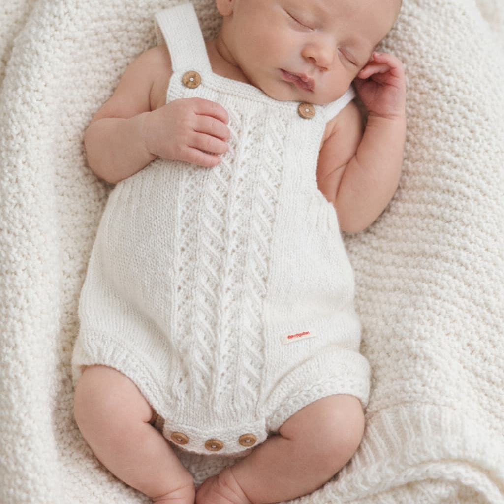Rana de punto perlé para bebé color crudo – Don Algodón DA-9823 (0 a 12 meses)