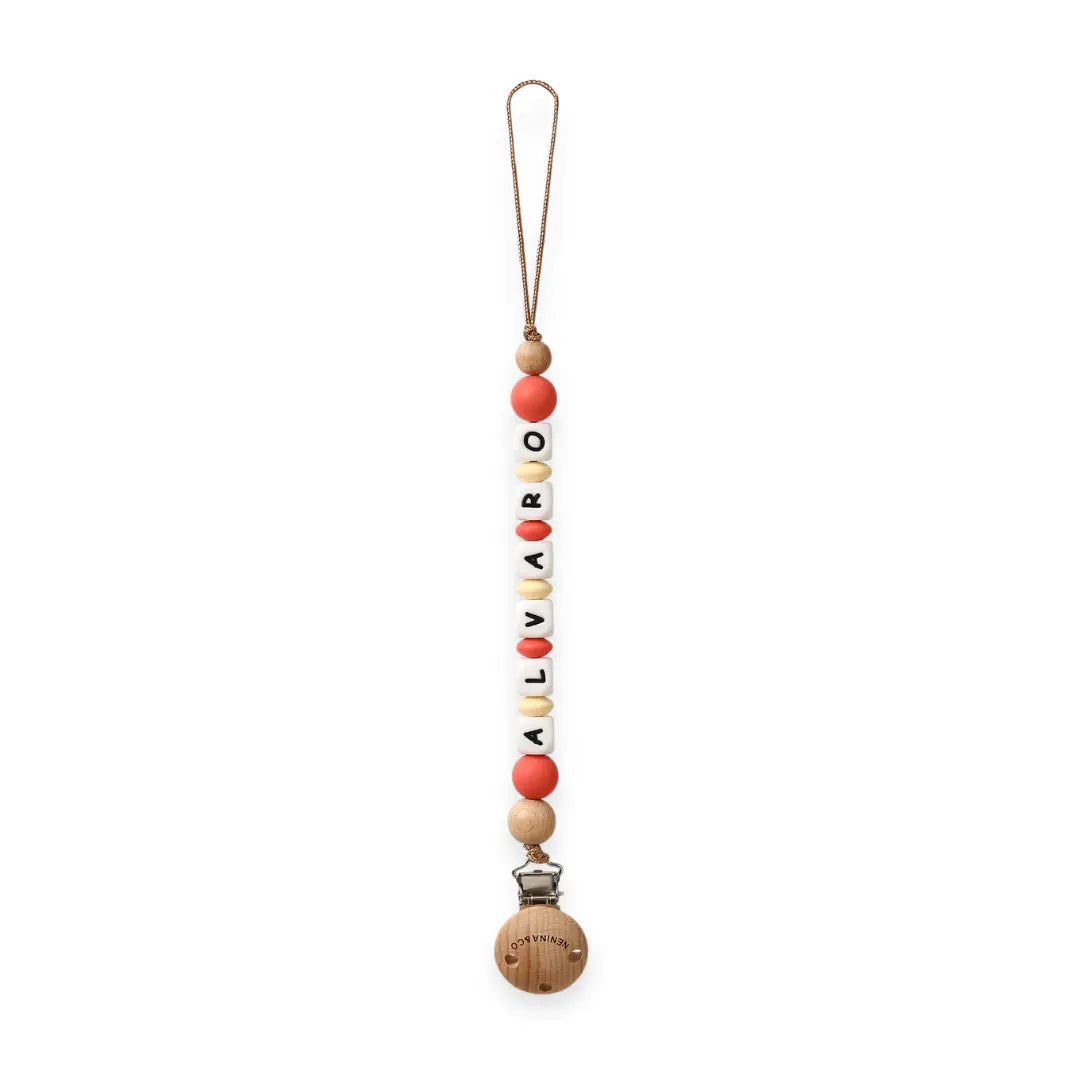 Chupetero Personalizado Rojo con Nombre en Silicona Orgánica | Nenina & Co.