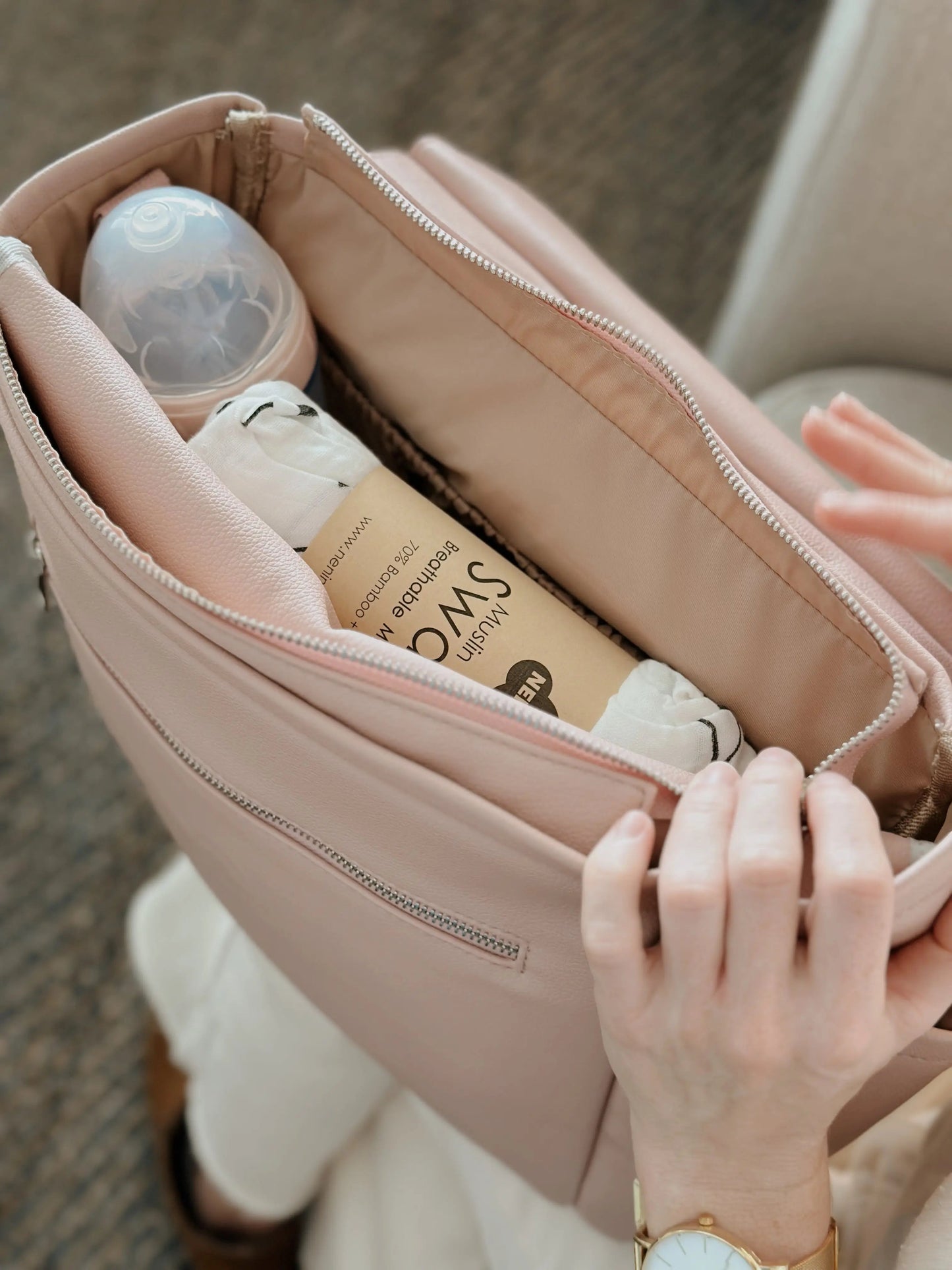 Bolso Maternal Rosa Pálido +Guardachupete Diamond + Cambiador de Regalo Nenina & Co