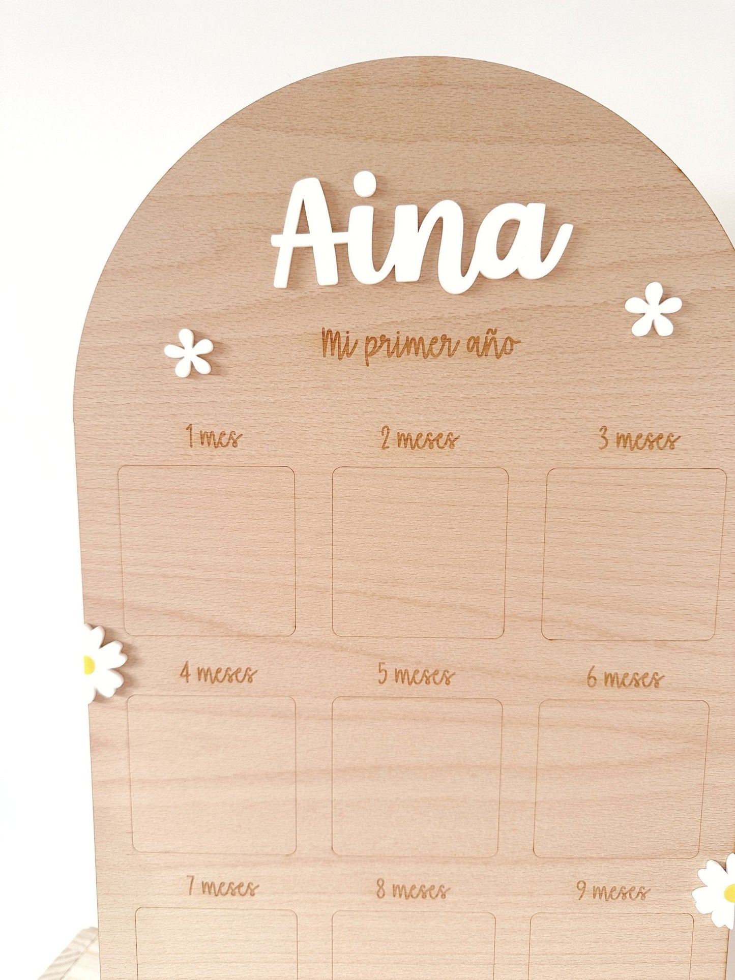 Mi primer año — Tablero de recuerdos personalizados flores