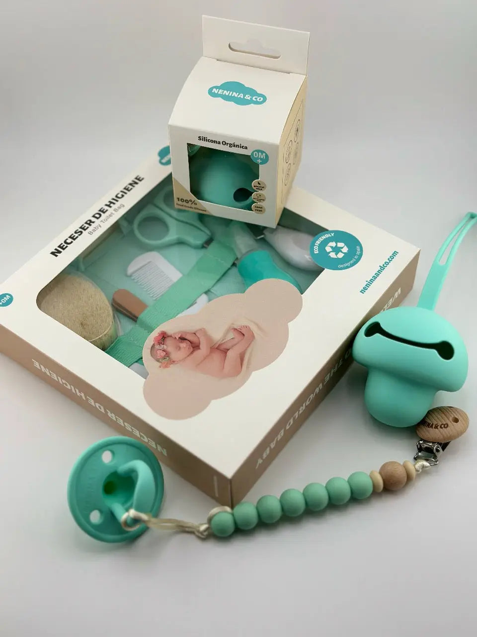 Kit Regalo ideal Neceser de Higiene + Chupete + Chupetero + Guardachupete Nenina & Co