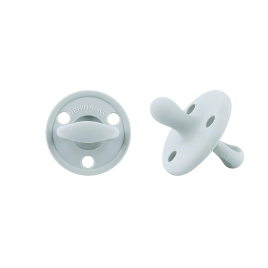 Kit Nenina & Co – Gris 2 Chupeteros Algodón Orgánico + 1 Chupete Clásico de Silicona
