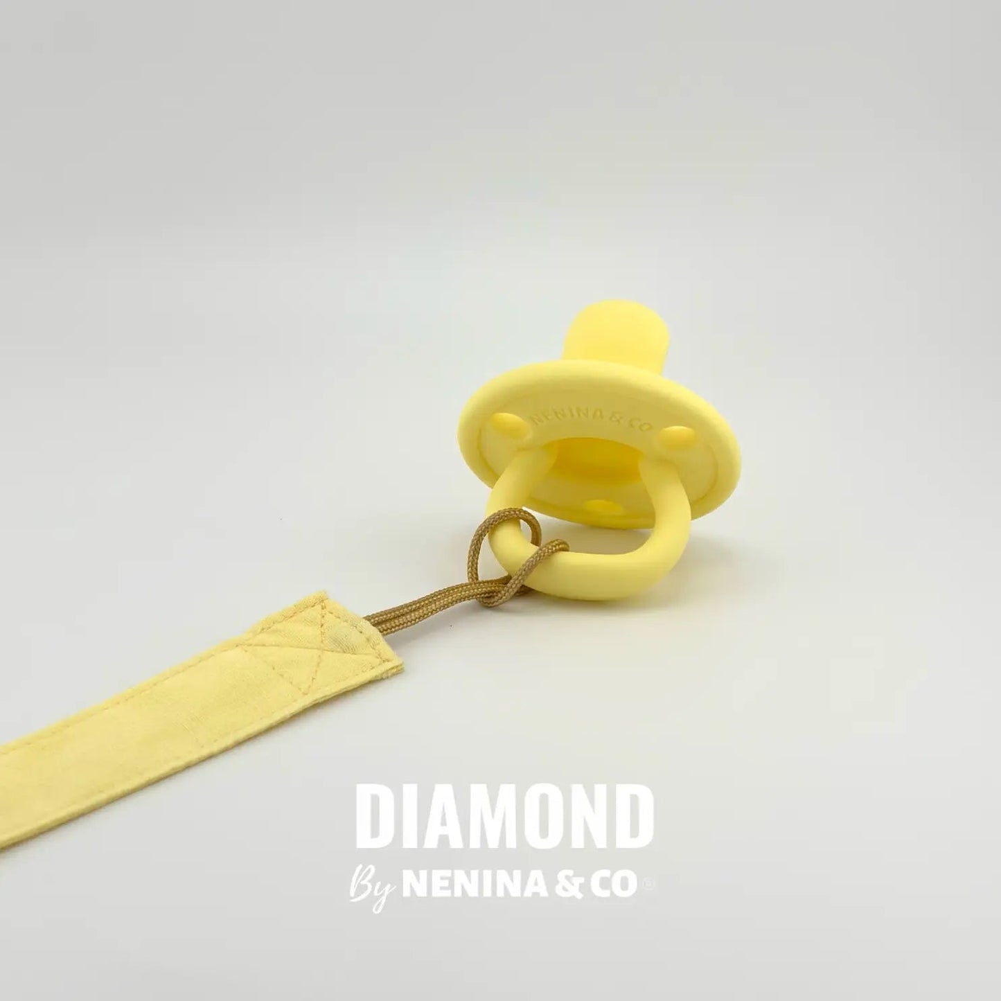 Pack 2 chupetes + Pack 2 chupeteros Azul y Amarillo  DIAMOND By Nenina & Co