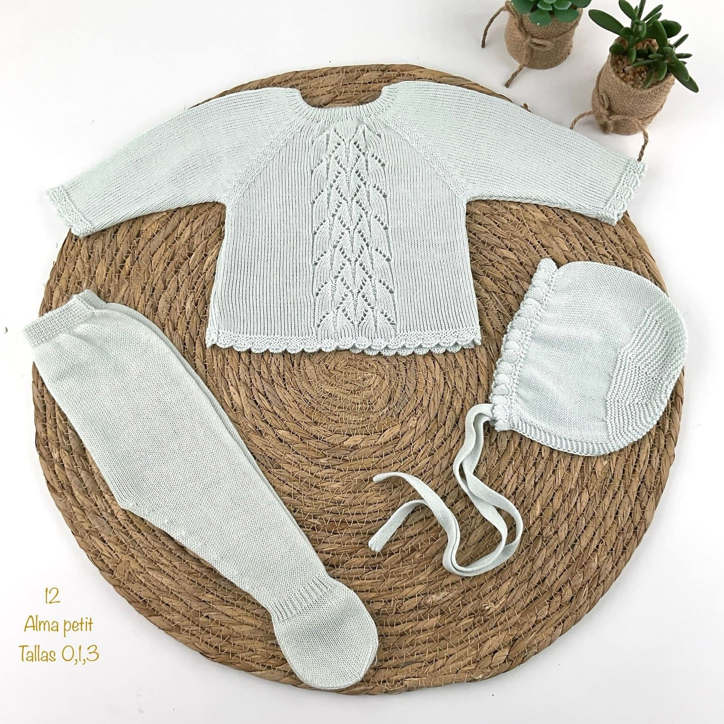 Conjunto bebé de perlé verde agua Alma Petit – Amor en cada puntada 12