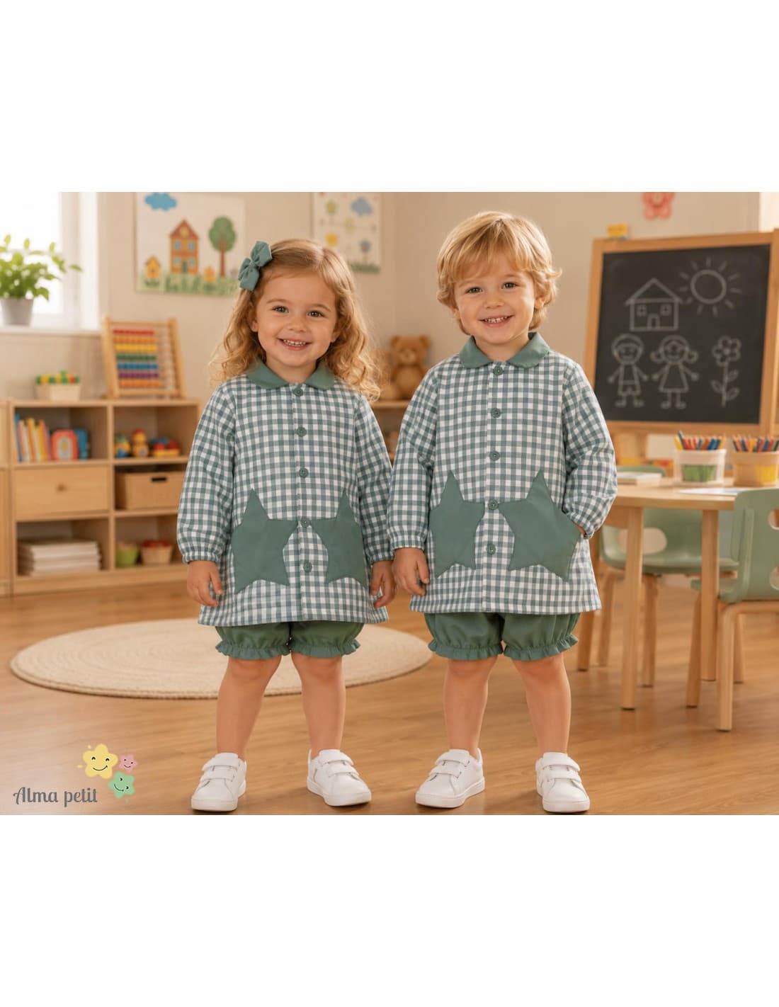 Baby escolar infantil de cuadros abierto con bolsillos estrella Alma Petit 169800607