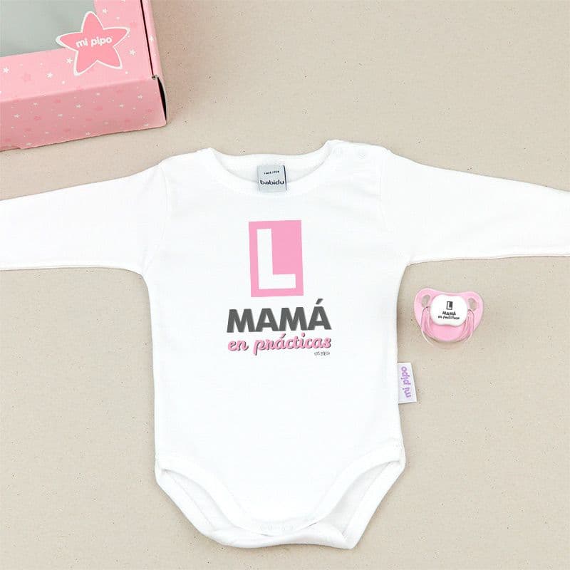 Caja regalo bebé body + chupete “Mamá en prácticas” MI PIPO 130