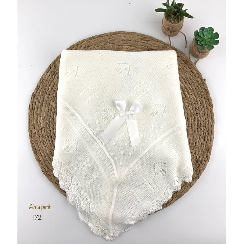 Xaile de lã quadrado para bebé com corações e laço cru (mod. 3366)