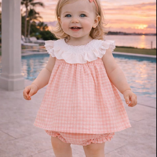 Chambrita bebé vichy melocotón con cuello volante y braguita BABY FERR 622026143 – Dulce y fresca 🍑