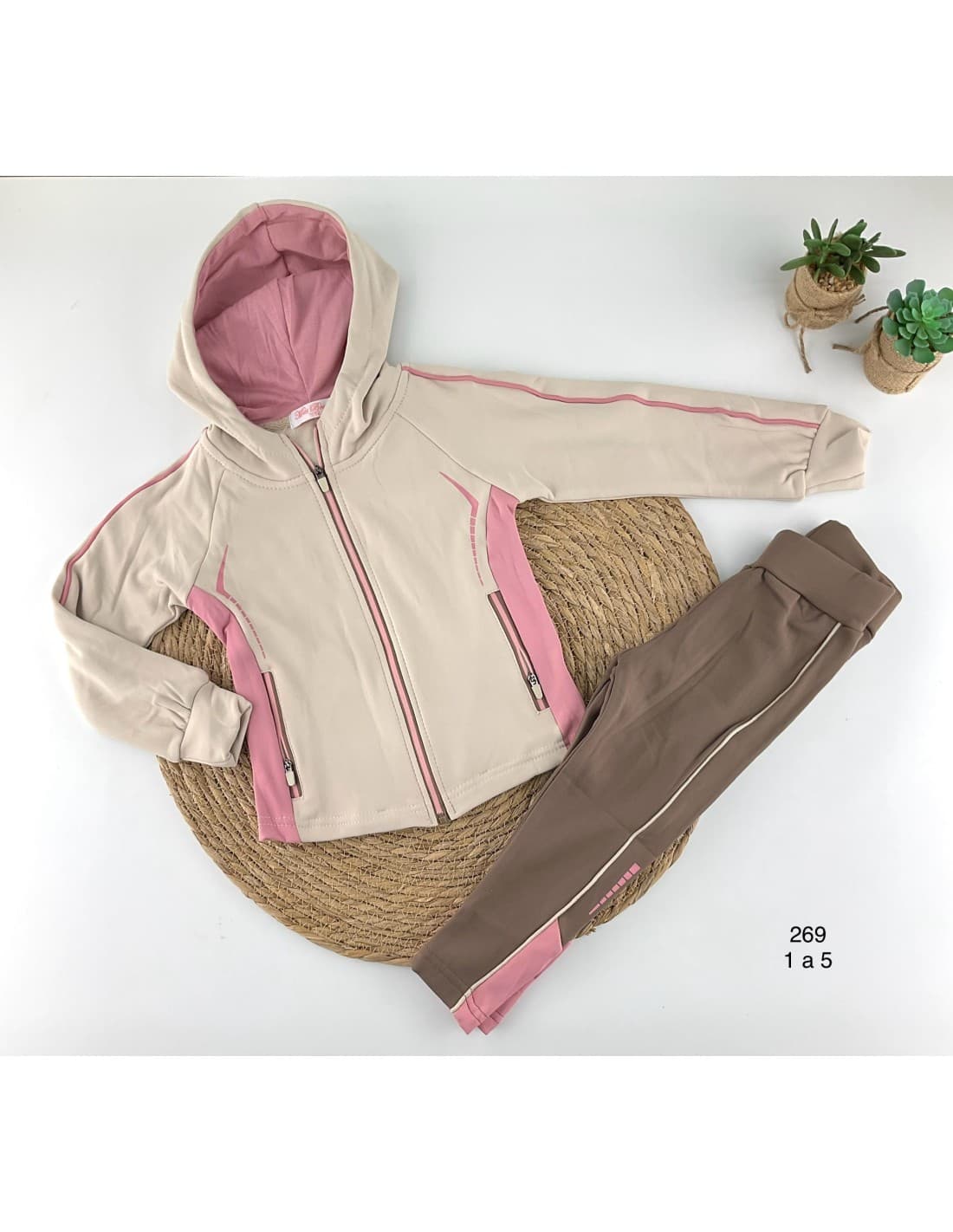 Macacão de Peluche para Mulher 522100269 Suavidade, Estilo e Conforto (1 a 5 anos)