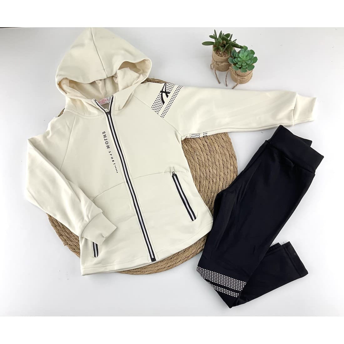 Macacão de Peluche para Mulher 522100274 Conforto, Estilo e Suavidade (4 aos 12 anos)