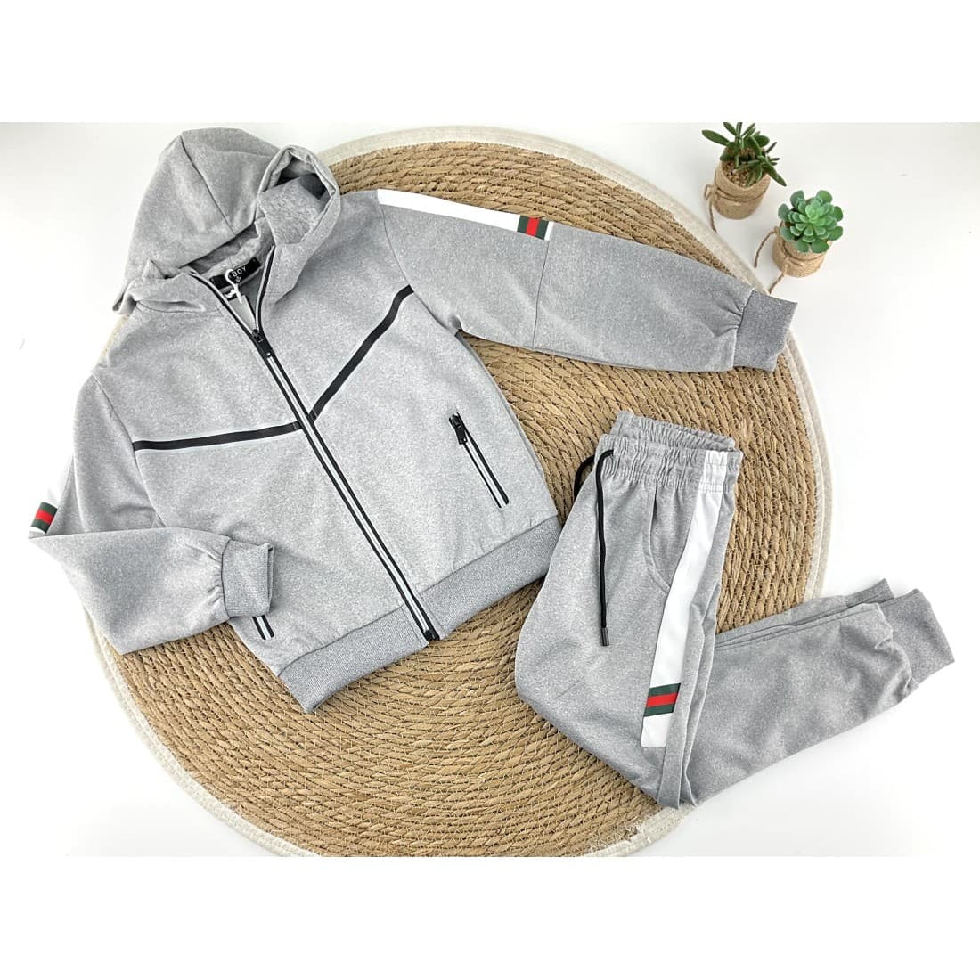 Chándal niño con capucha y cremallera 3 colores 522183411 (4 a 14 años)