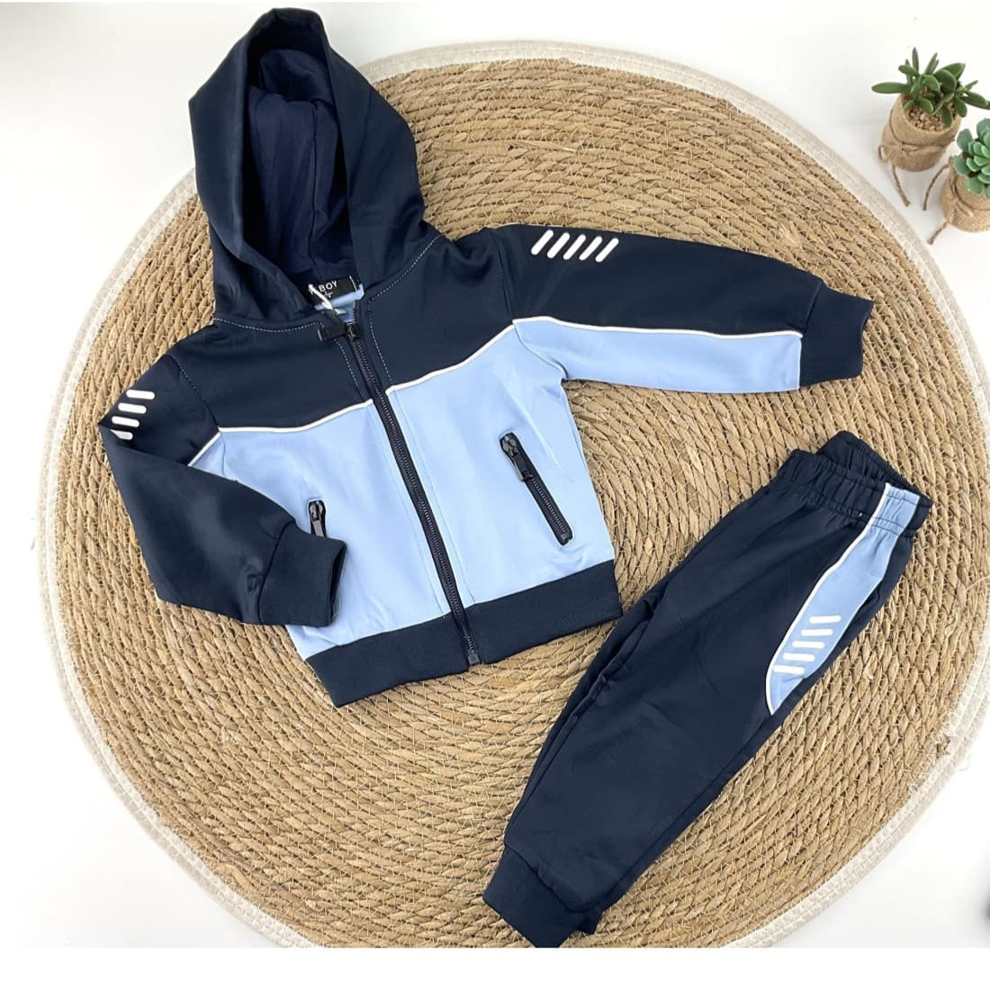 Fato de treino de acetato para menino com casaco e calças 522183611 (1 a 5 anos)