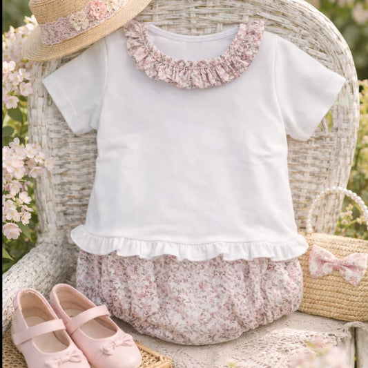 Conjunto bebé niña con braguita floral y camiseta blanca – Dulce, fresco y cómodo 🌸