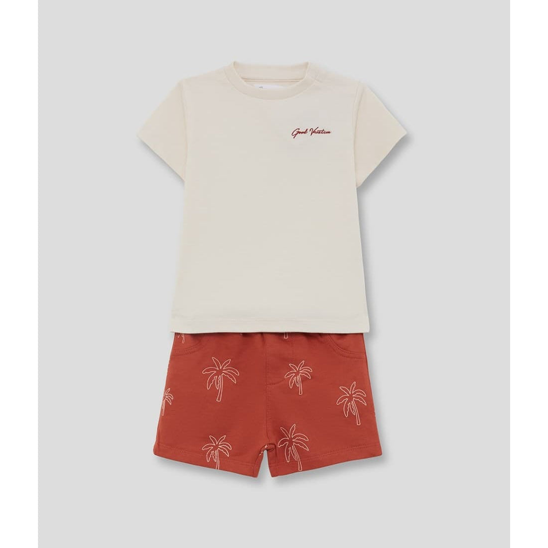 Conjunto infantil de niño con camiseta beige y bermuda coral estampada 622064014