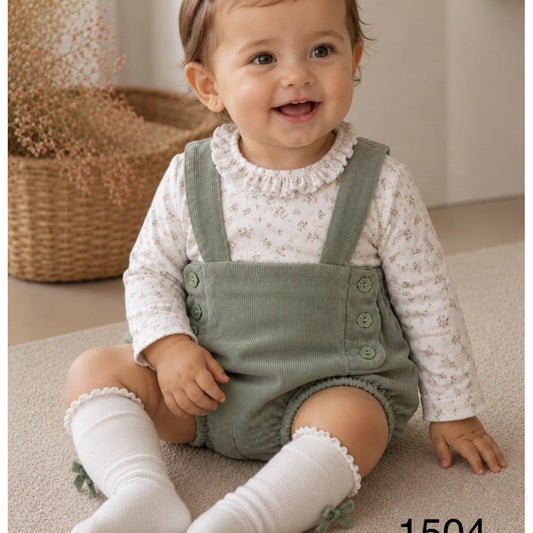 Conjunto de bebé niña de 3 piezas con ranita de pana, camiseta floral cuello volante y calcetas altas 622101504