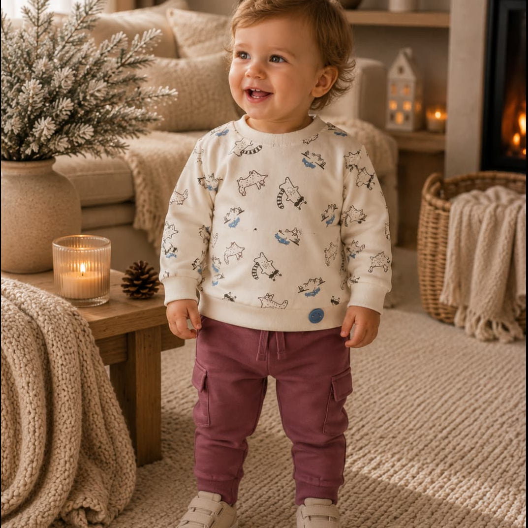 Conjunto de bebé de dos piezas con sudadera estampada de animalitos y pantalón cargo malva Babybol Referencia 262011